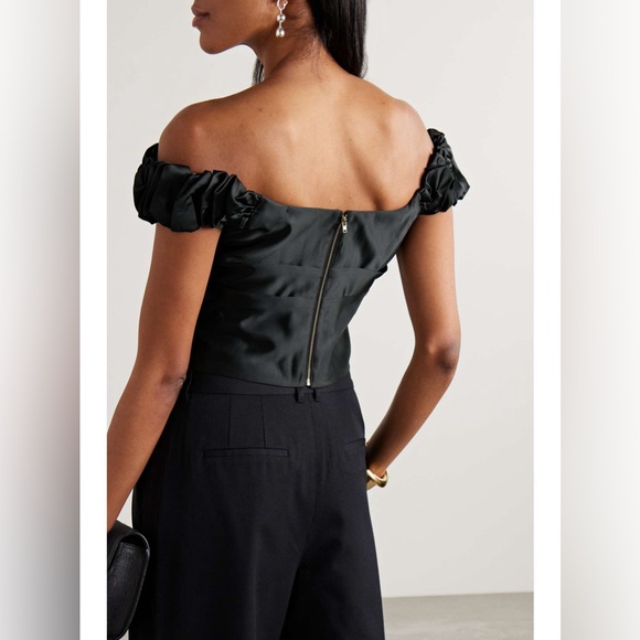 LOVESHACKFANCY
Ileana off-the-shoulder cropped pleated satin top - Picture 3 of 6